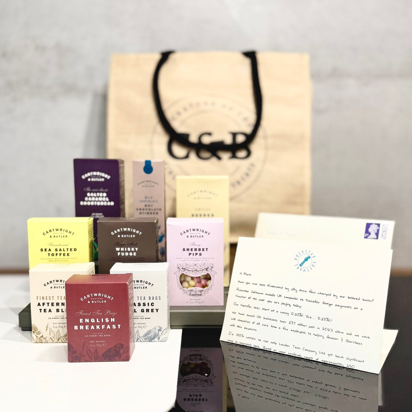 Rockkt Hamper